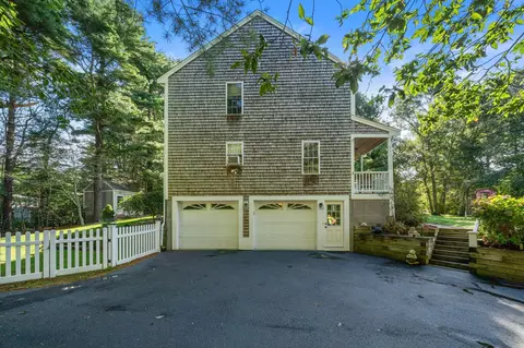Exterior - 19 Maple St, Mashpee, MA 02649 photo 10 of 11