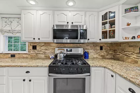 Kitchen - 19 Maple St, Mashpee, MA 02649 photo 3 of 5