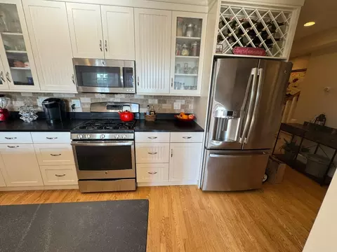 Kitchen - 615 Main St UNIT 1, Hyannis, MA 02601 photo 1 of 3