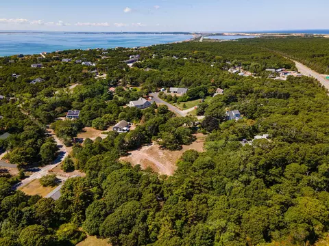 7 Arrowhead Farm Rd, Truro, MA 02666
