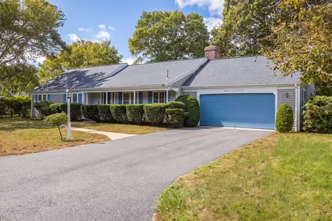 55 Out Of Bounds Dr, South Yarmouth, MA 02664
