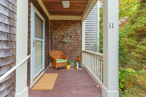 Exterior - 11 Gold Leaf Ln, Mashpee, MA 02649 photo 2 of 11