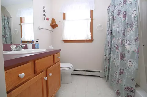 Bath - 75 Whitney Rd, Eastham, MA 02642 photo 4 of 4