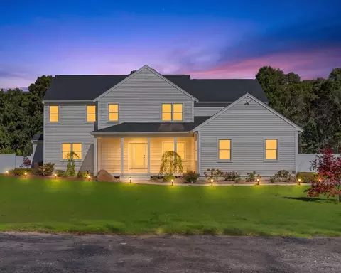 152 Central Ave, East Falmouth, MA 02536