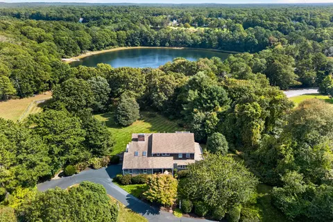 122 Country Club Rd, Sandwich, MA 02563