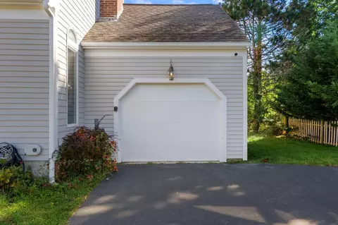 Exterior - 44 2nd Way, Barnstable, MA 02630 photo 4 of 14