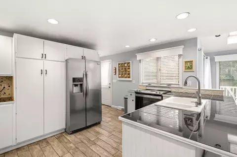 Kitchen - 44 2nd Way, Barnstable, MA 02630 photo 1 of 3