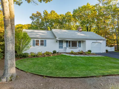 4 Frost Ave, West Yarmouth, MA 02673
