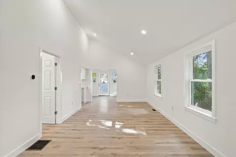 Living - 11 Monack Rd, Buzzards Bay, MA 02532 photo 1 of 2