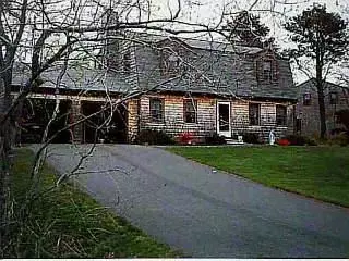 8 Lord Hayford, Buzzards Bay, MA 02532 photo 1