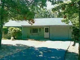 7 Content, Cotuit, MA 02635 photo 1