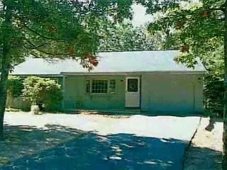 7 Content, Cotuit, MA 02635 photo 2