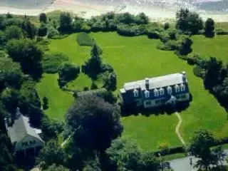 185 Ocean Vw, Cotuit, MA 02635 photo 1