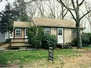 7 Aztec Dr, Buzzards Bay, MA 02532 photo 1