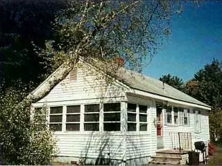 8 Sippican Rd, Wareham, MA 02571 photo 1