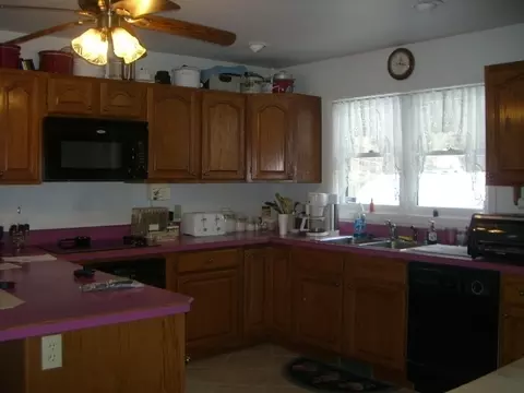 65 Mandalay Rd, Lee, MA 01238 photo 10