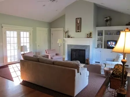75 Spring St, Lee, MA 01238 photo 8