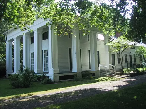 126 Main St, Sheffield, MA 01257 photo 1