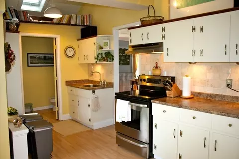 12 Elm St, Lenox, MA 01240 photo 6