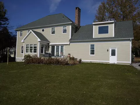 575 Devon Rd, Lee, MA 01238 photo 2