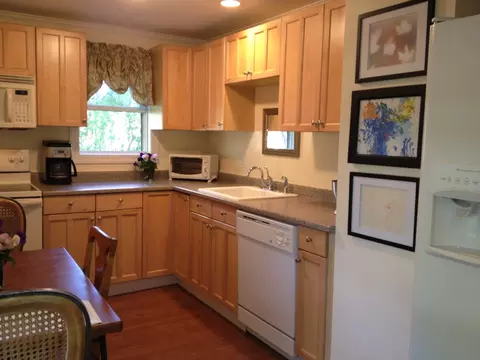 495 Walker St, Lenox, MA 01240 photo 10