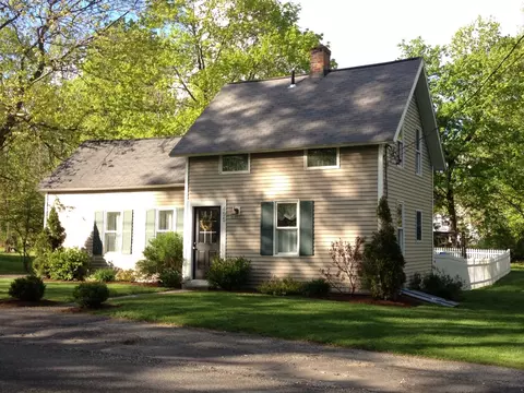 495 Walker St, Lenox, MA 01240 photo 1