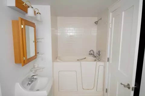 7 Sergeant St, Stockbridge, MA 01262 photo 19