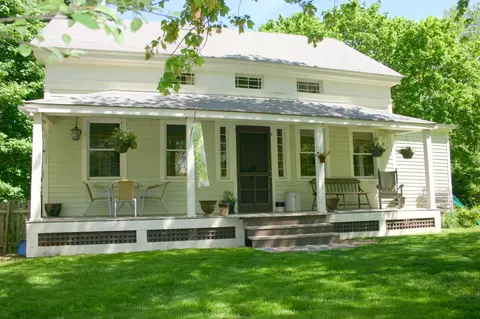 55 S Main St, Sheffield, MA 01257 photo 2