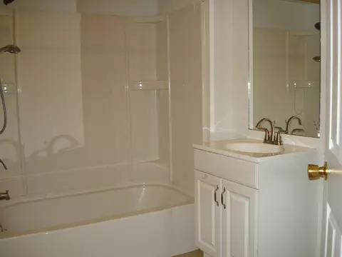 180 E Main St, Sheffield, MA 01257 photo 4