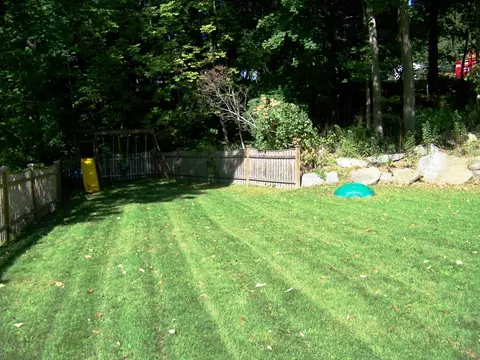 195 Greylock St, Lee, MA 01238 photo 12