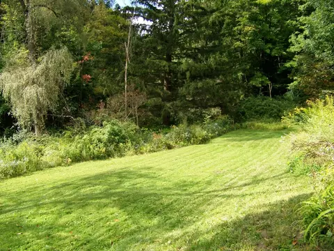 195 Greylock St, Lee, MA 01238 photo 11