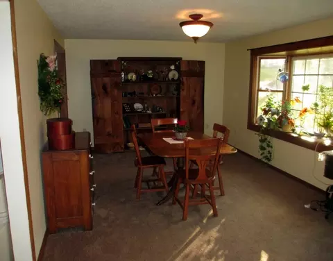 170 Silver St, Lee, MA 01238 photo 12