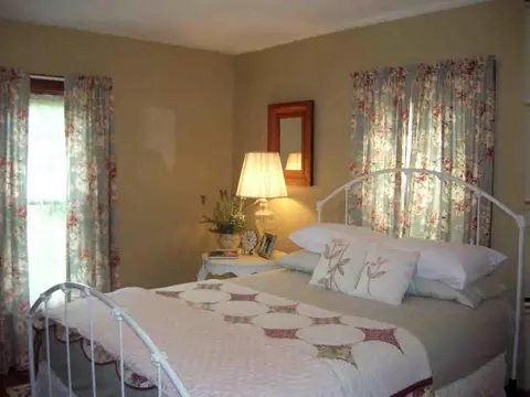 95 Laurel St, Lee, MA 01238 photo 7