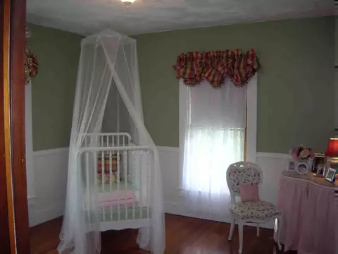 95 Laurel St, Lee, MA 01238 photo 5