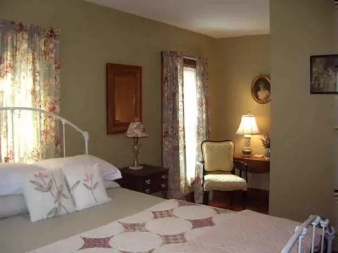 95 Laurel St, Lee, MA 01238 photo 8