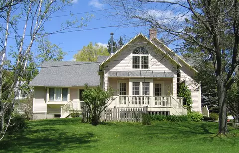 74 E Main St, Stockbridge, MA 01262 photo 3