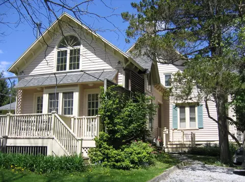 74 E Main St, Stockbridge, MA 01262 photo 4