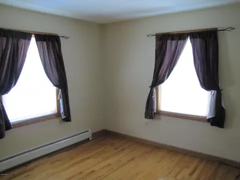 10 Davis St, Lee, MA 01238 photo 15