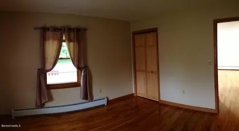 10 Davis St, Lee, MA 01238 photo 22