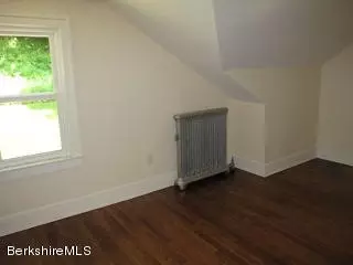 1620 Pleasant St, Lee, MA 01238 photo 27