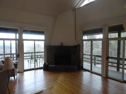 894 S Undermountain Rd, Sheffield, MA 01257 photo 8