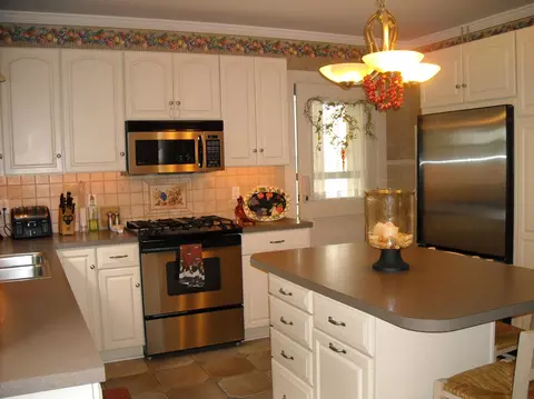 80 Franklin St, Lee, MA 01238 photo 14