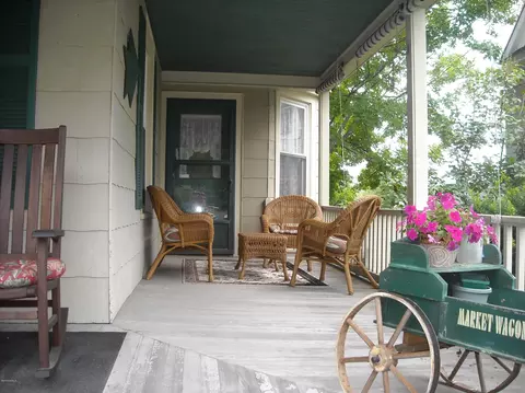 80 Franklin St, Lee, MA 01238 photo 23