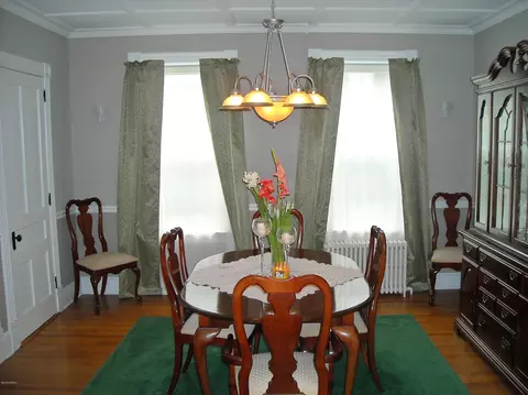 80 Franklin St, Lee, MA 01238 photo 9
