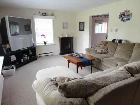 349 S Main St, Sheffield, MA 01257 photo 7