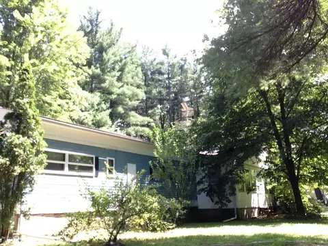 28 Davis Ln, Sheffield, MA 01222 photo 1