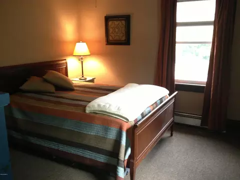 200 Prospect St, Lee, MA 01238 photo 18