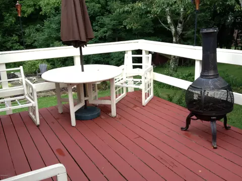 200 Prospect St, Lee, MA 01238 photo 7