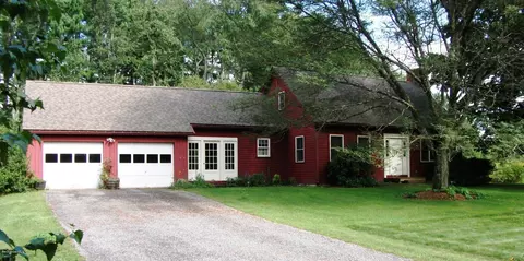 51 Cobble Ln, Sheffield, MA 01257 photo 1