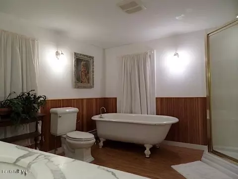 30 High St, Lee, MA 01238 photo 19